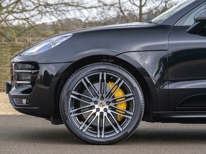 Porsche Macan Turbo - Performance Package 3.6 PDK - Large 5