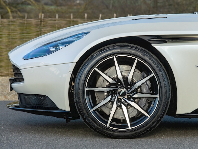 Aston Martin DB11 5.2 V12 Coupe -  Launch Edition - Large 5