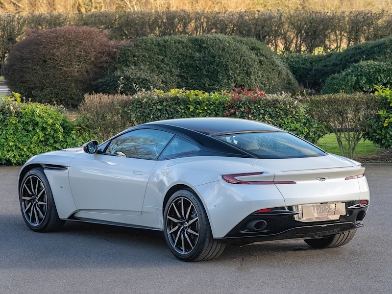 Aston Martin DB11 5.2 V12 Coupe -  Launch Edition - Large 0