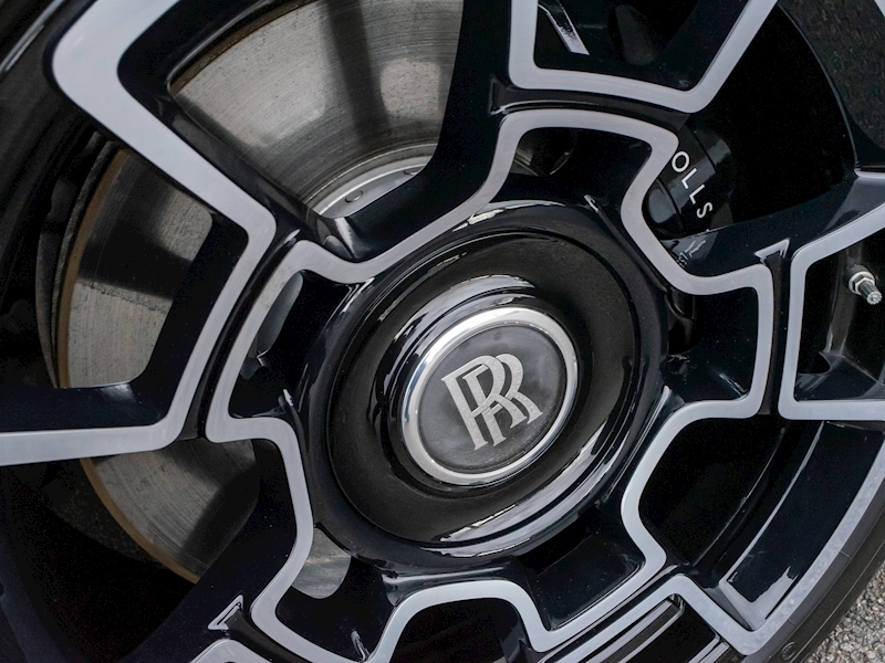 Rolls-Royce Wraith Black Badge - Large 10