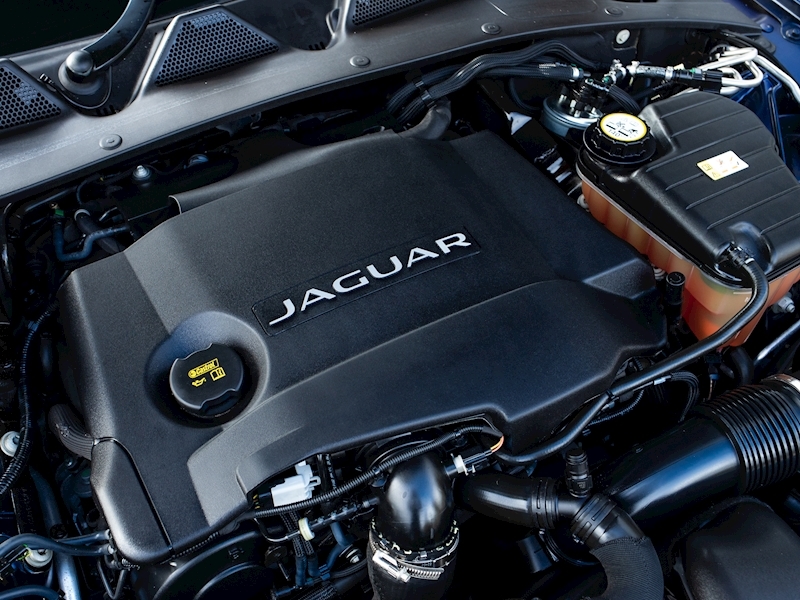 Jaguar XJ L 3.0D V6 Autobiography LWB - Large 45