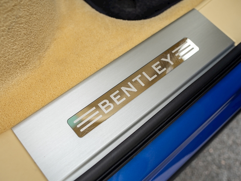 Bentley Bentayga W12 - Mulliner Driving Specification - Large 32