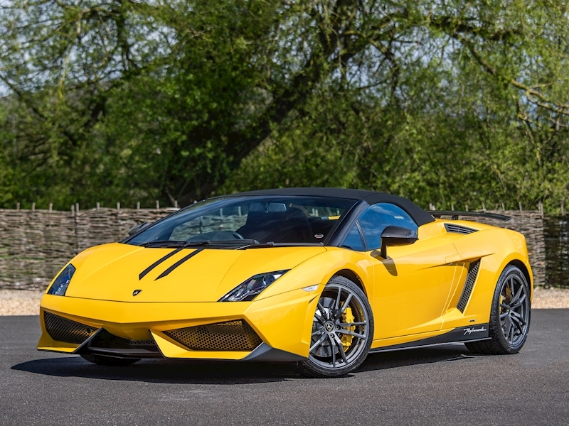 Lamborghini LP570-4 Performante Spyder - Large 2