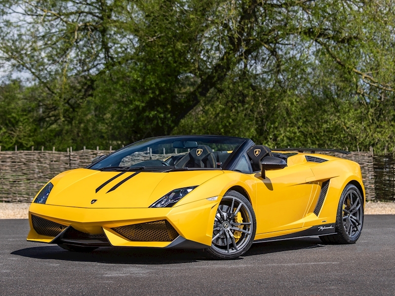 Lamborghini LP570-4 Performante Spyder - Large 1