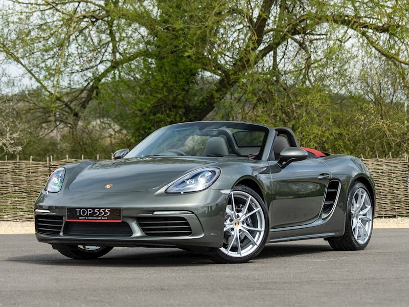 Porsche 718 Boxster 2.0 - Manual - Large 1