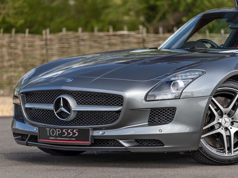 Mercedes-Benz SLS AMG Coupe - Large 6