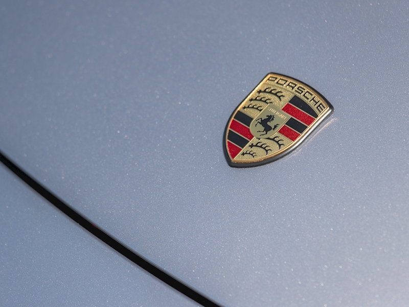 Porsche 911 [997] Carrera 4 GTS Cabriolet PDK - Large 14