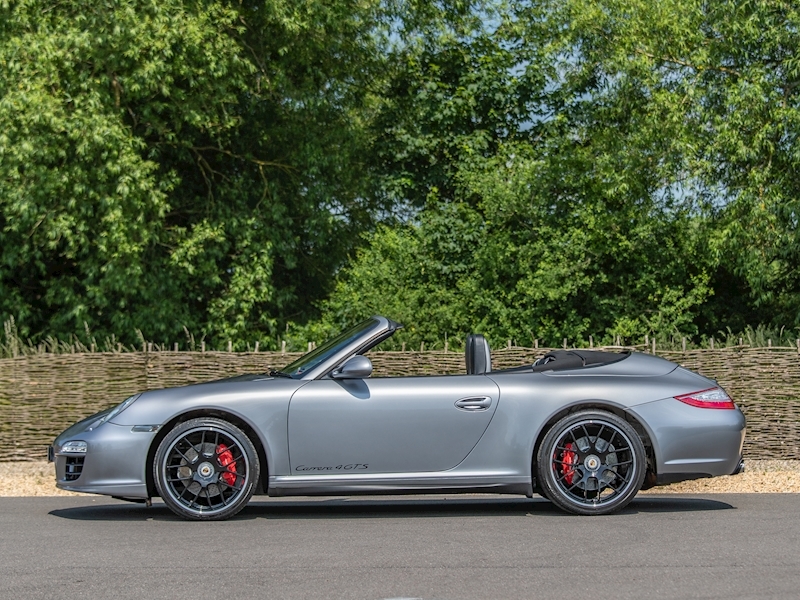 Porsche 911 [997] Carrera 4 GTS Cabriolet PDK - Large 4