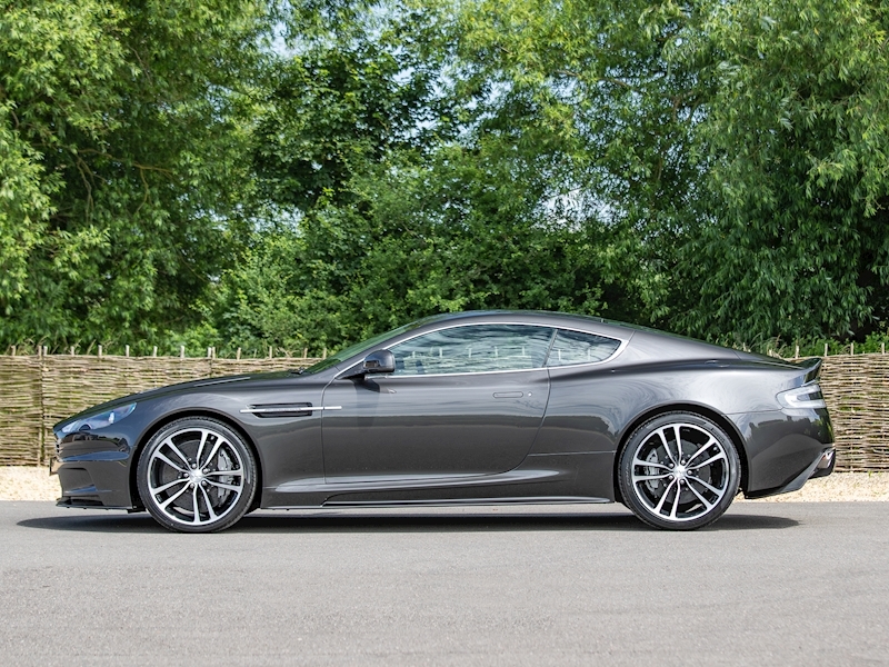 Aston Martin DBS 6.0 V12 Coupe - Touchtronic II - Large 3