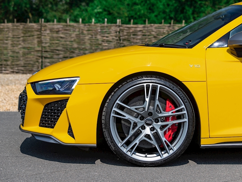 Audi R8 V10 Performance Coupe - Large 4