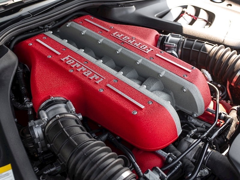 Ferrari GTC4 Lusso 6.3 V12 - Large 51