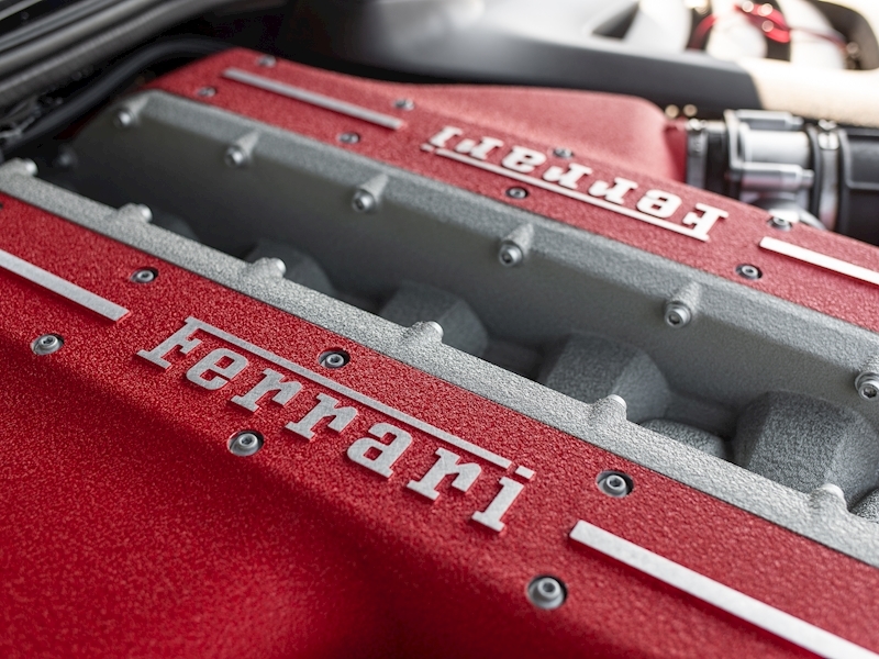 Ferrari GTC4 Lusso 6.3 V12 - Large 53