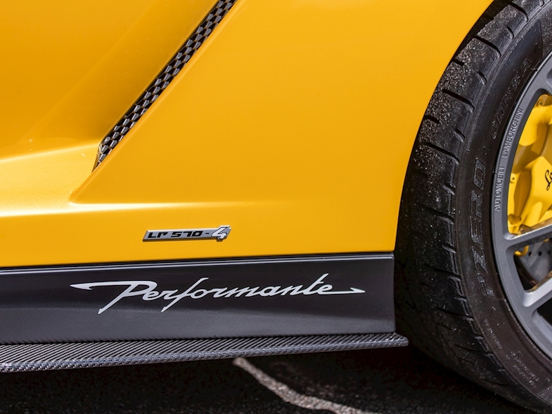 Lamborghini LP570-4 Performante Spyder - Large 58