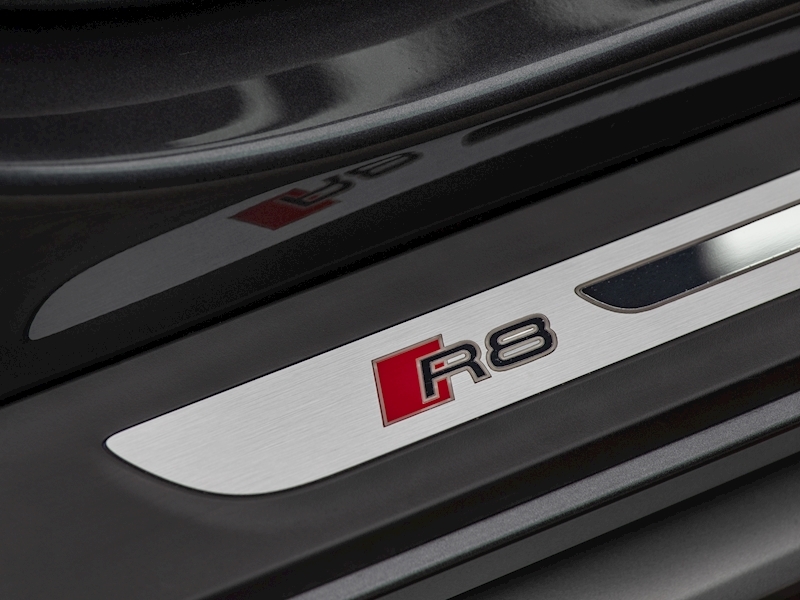 Audi R8 V10 Performance Coupe - Large 15