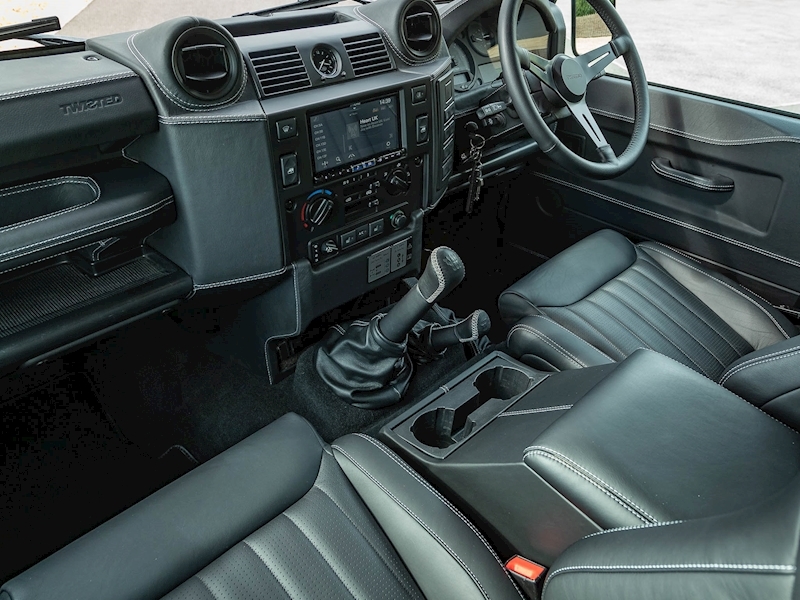 Land Rover Defender 110 'TWISTED' 2.2 XS Double Cab - Over £63k Spent On TWISTED Upgrades - Large 38
