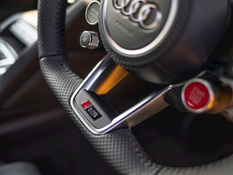 Audi R8 V10 Performance Coupe - Large 31