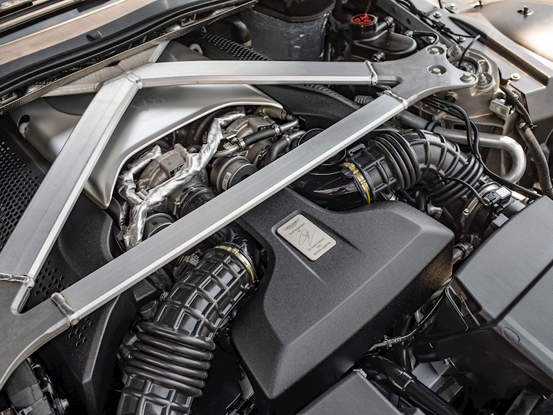 Aston Martin V8 Vantage 4.0 Coupe - Large 36