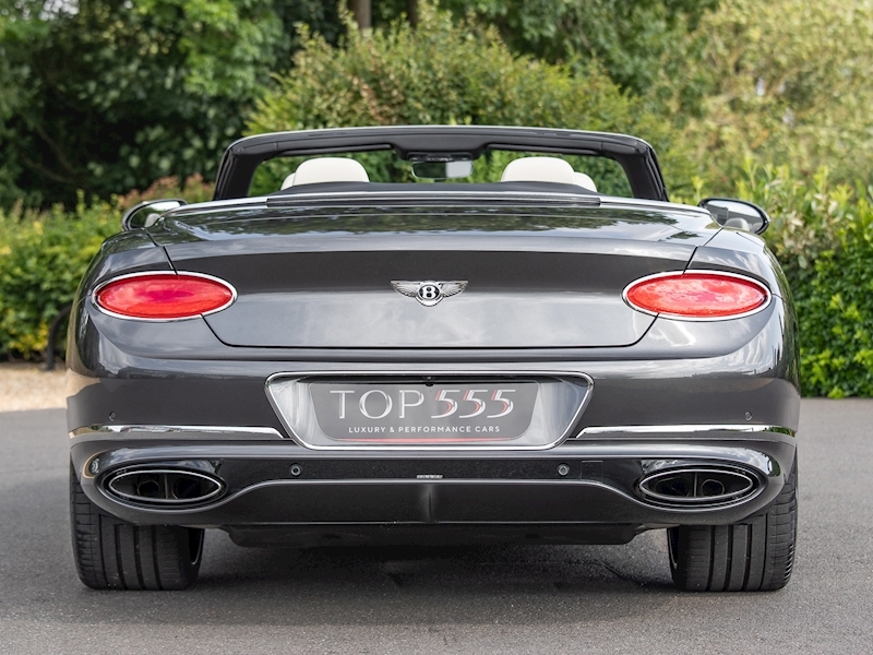 Bentley Continental GTC Mulliner W12 - Large 42