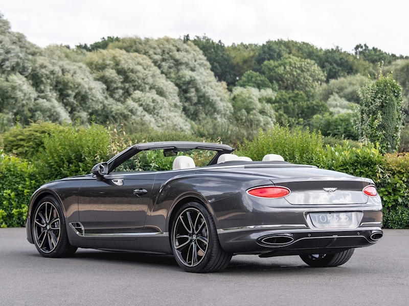 Bentley Continental GTC Mulliner W12 - Large 44