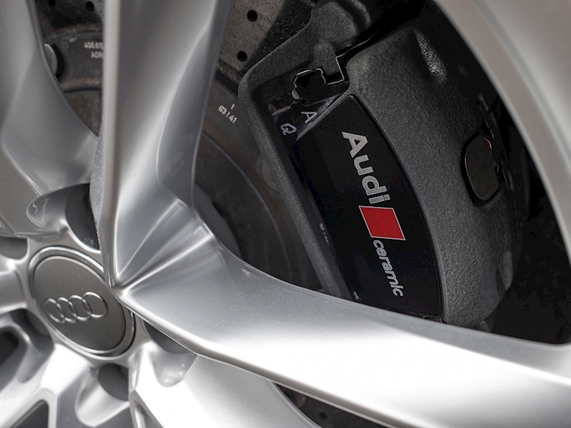 Audi RS6 Performance Avant 4.0 TFSI Quattro - Large 47