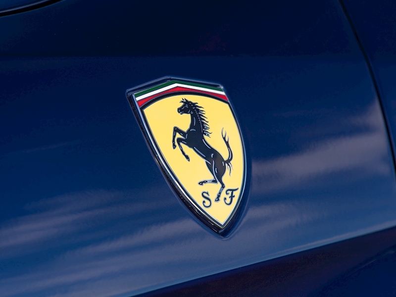 Ferrari GTC4 Lusso V12 6.3 - Large 9