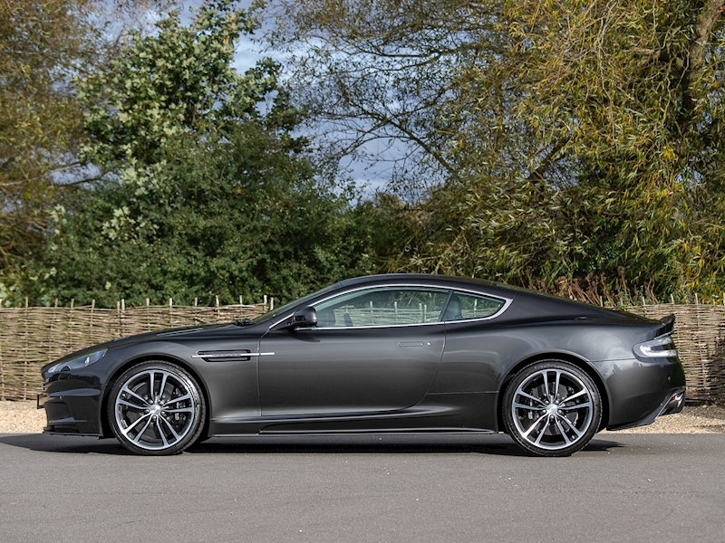 Aston Martin DBS 6.0 V12 Coupe - Touchtronic II - Large 2