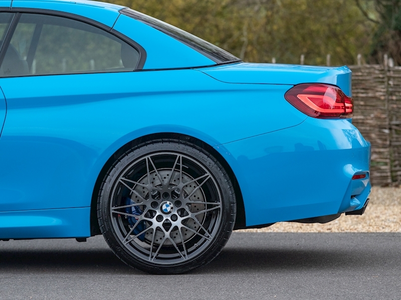 BMW M4 Competition Convertible - Large 21
