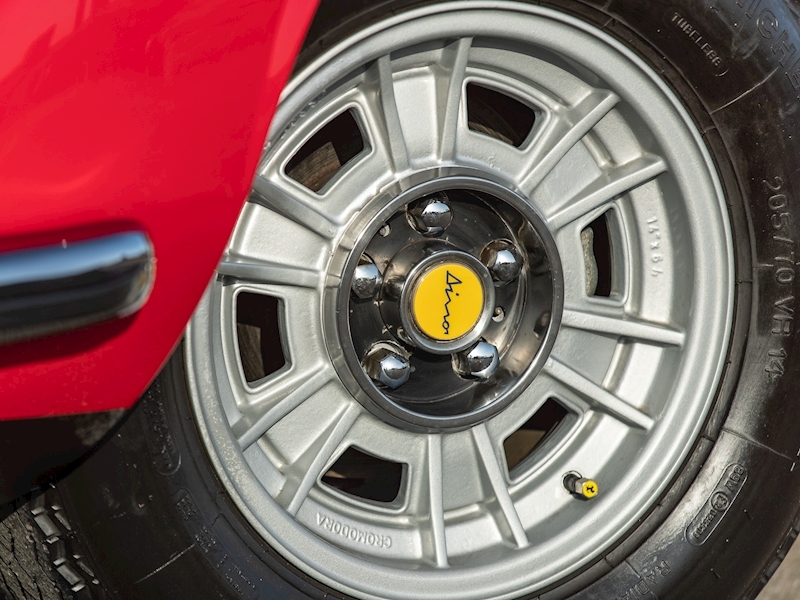Ferrari Dino GT - Large 8