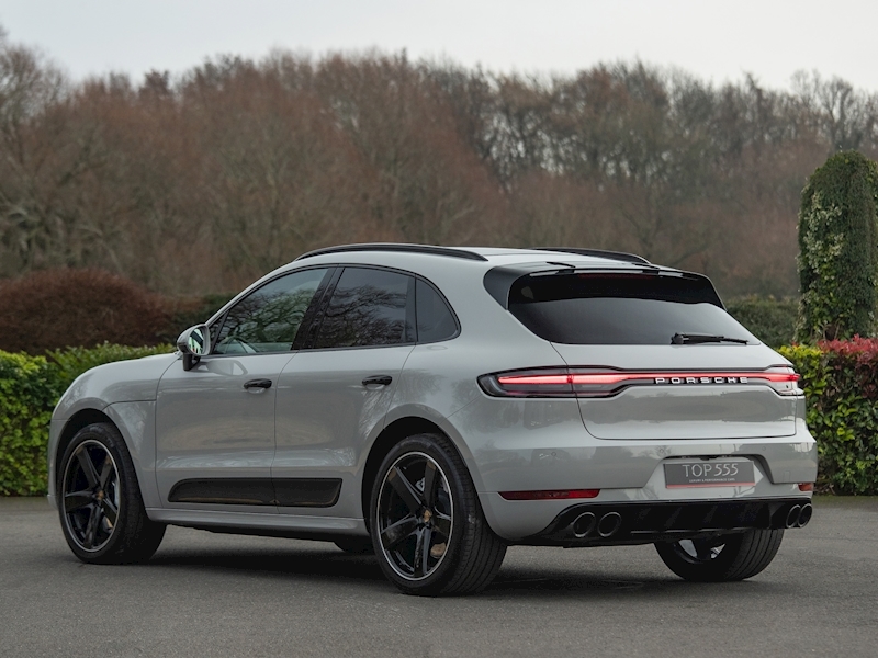 Porsche Macan Turbo - Large 11