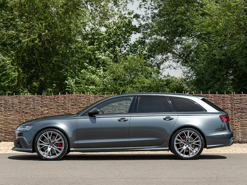 Audi RS6 Performance with Dynamic Pack and Carbon Styling Pack - Large 2