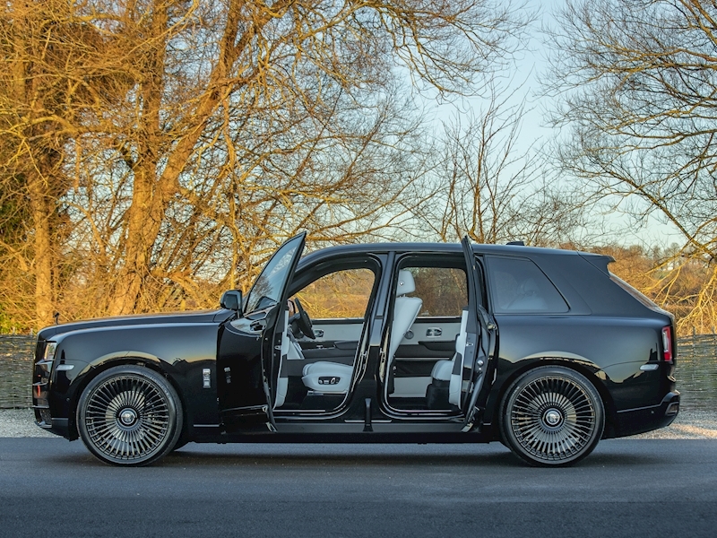 Rolls-Royce Cullinan V12 - Large 3