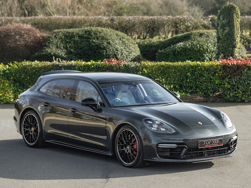 Porsche Panamera Turbo Sport Turismo - Large 37