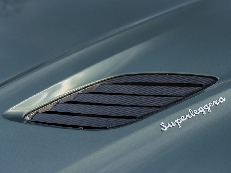 Aston Martin DBS Superleggera V12 - Large 25