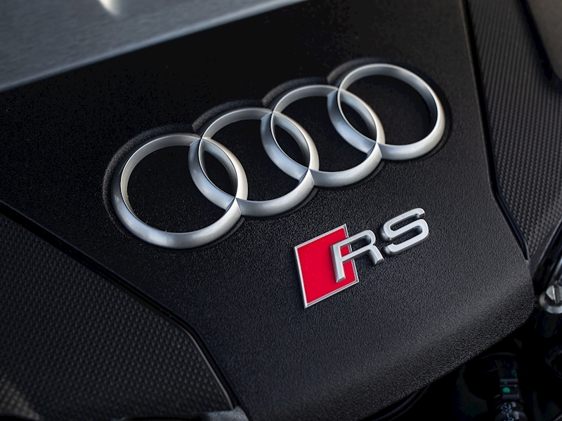 Audi RS7 Sportback Carbon Black Edition - Large 39