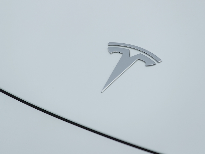 Tesla Model 3 Performance Dual Motor - AWD - Large 5