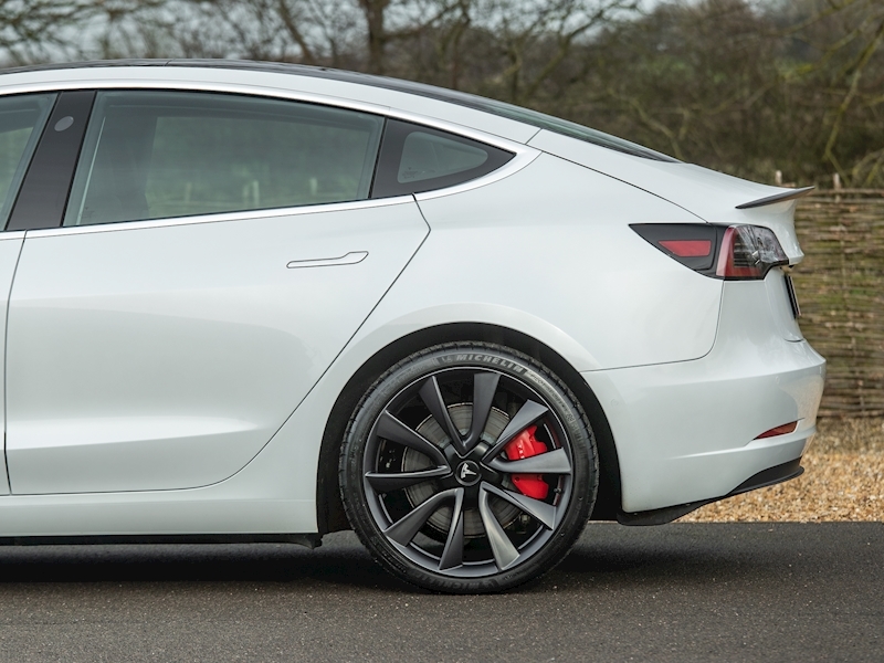 Tesla Model 3 Performance Dual Motor - AWD - Large 17