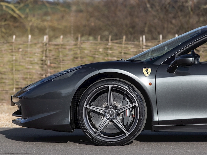 Ferrari 458 Spider - Large 13