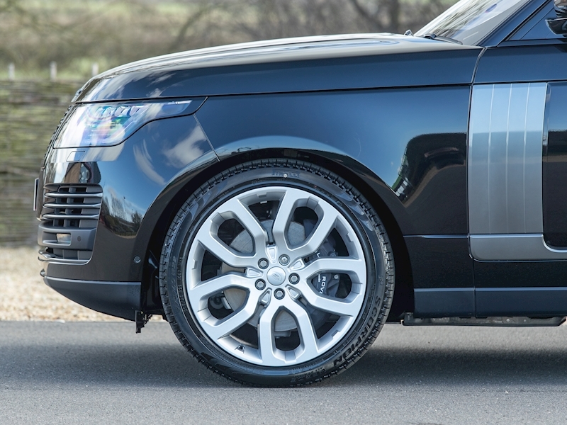 Range Rover 5.0 V8 Supercharged Autobiography - Large 3
