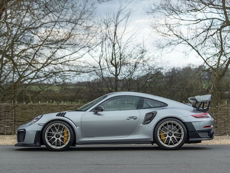 Porsche 991 GT2 RS WEISSACH - Large 2