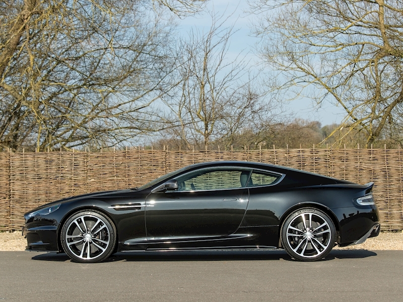 Aston Martin DBS V12 Coupe - Carbon Edition - Large 2