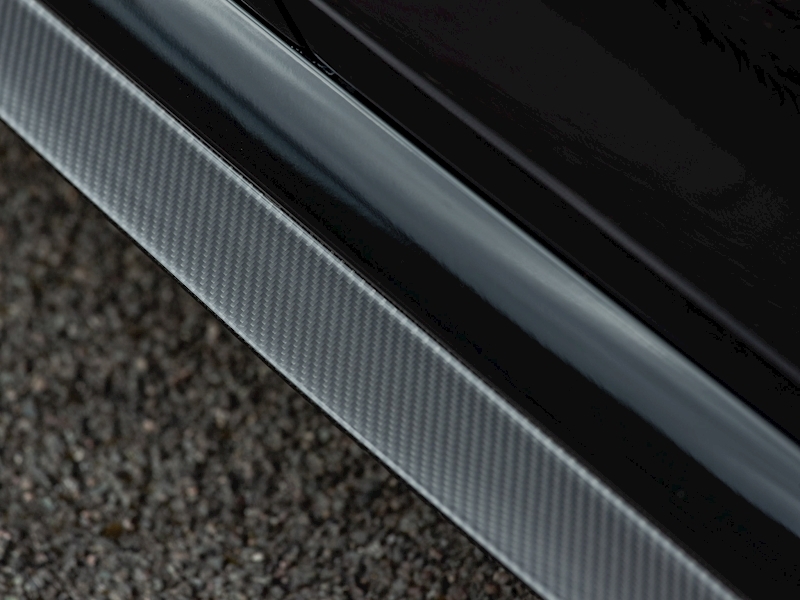 Audi RS6 Avant - Carbon Black Edition - Large 20