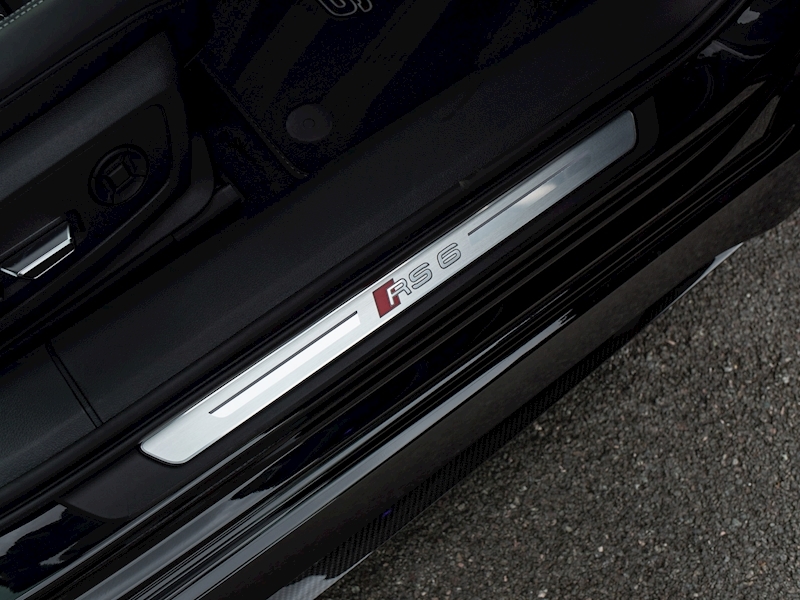 Audi RS6 Avant - Carbon Black Edition - Large 30