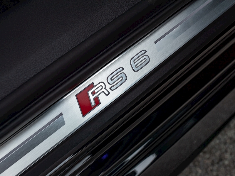 Audi RS6 Avant - Carbon Black Edition - Large 31