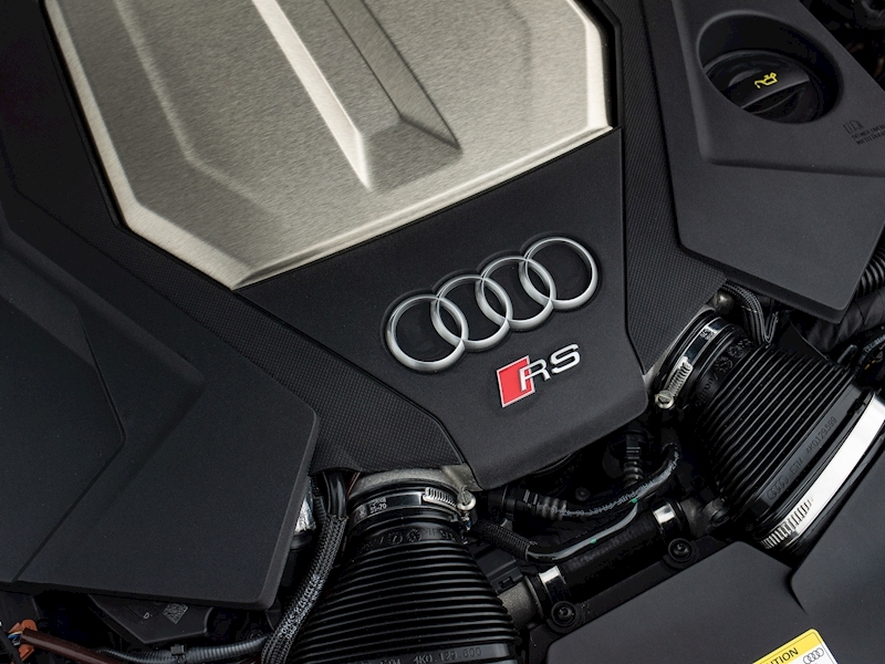 Audi RS6 Avant - Carbon Black Edition - Large 40