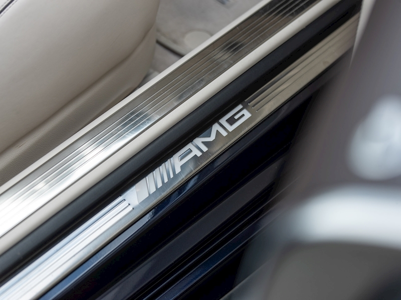 Mercedes-Benz S63 AMG 5.5 V8 Cabriolet - Large 33