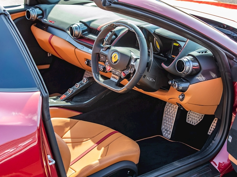 Ferrari 812 GTS - Large 2