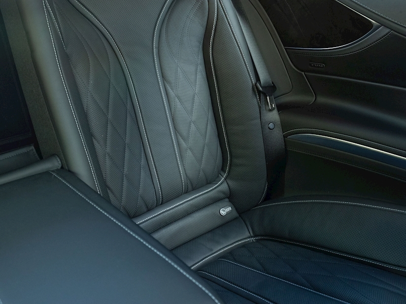 Mercedes-Benz S63 AMG 5.5 V8 Coupe - Large 45