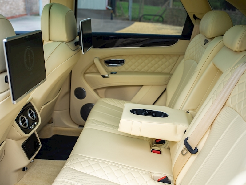 Bentley Bentayga W12 - Mulliner Driving Specification - Large 36