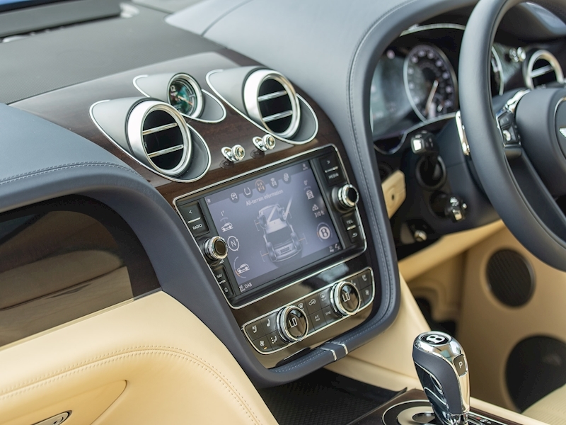 Bentley Bentayga W12 - Mulliner Driving Specification - Large 51
