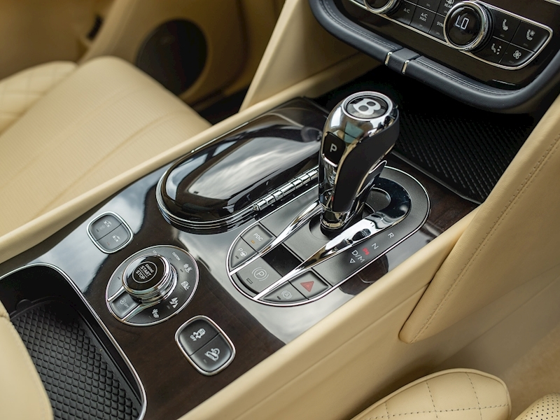 Bentley Bentayga W12 - Mulliner Driving Specification - Large 64